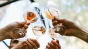De 10 beste rosé wijnen onder de 10 euro voor deze zomer